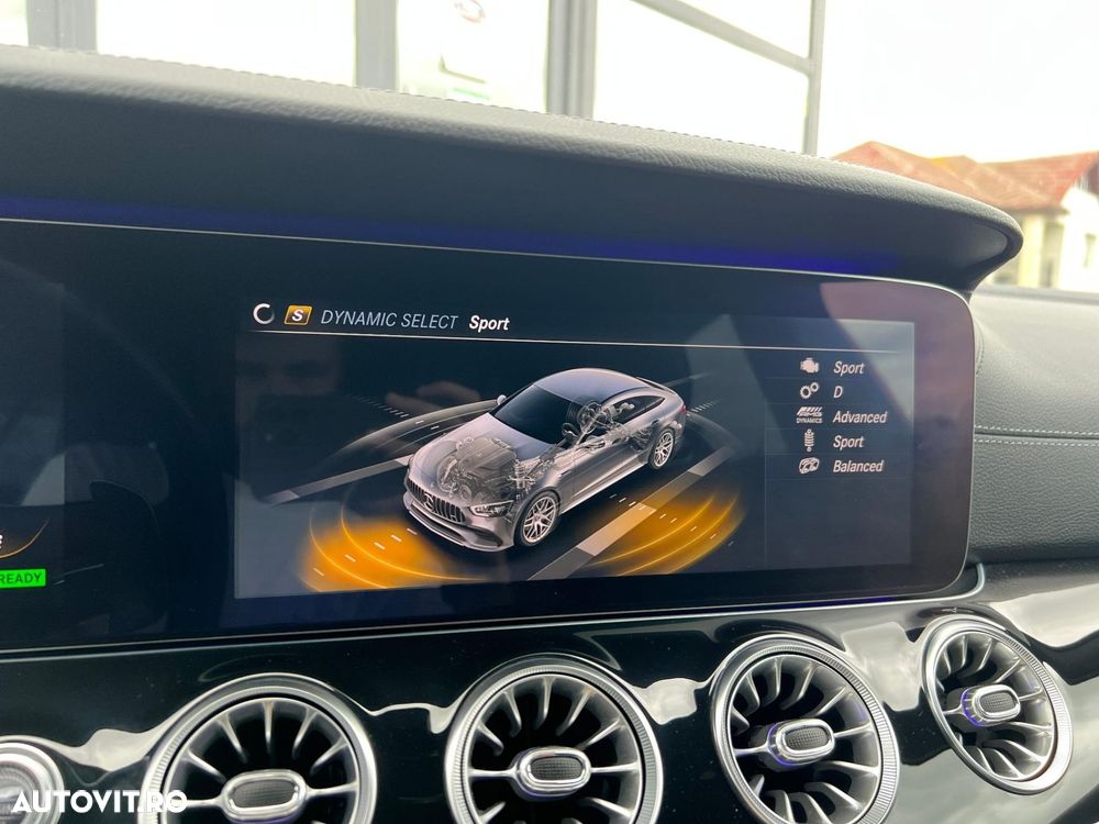 Mercedes-Benz AMG GT - 32