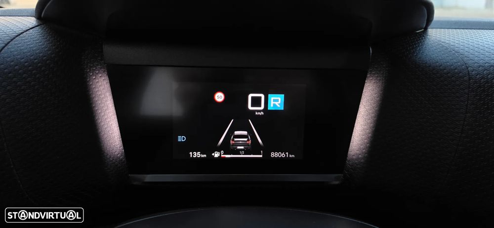Citroën C4 X PureTech 130 Stop&Start EAT8 PLUS - 23