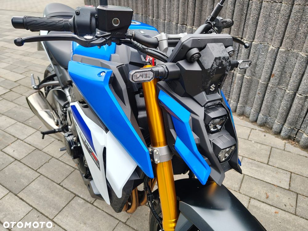 Suzuki GSX 1000 - 9