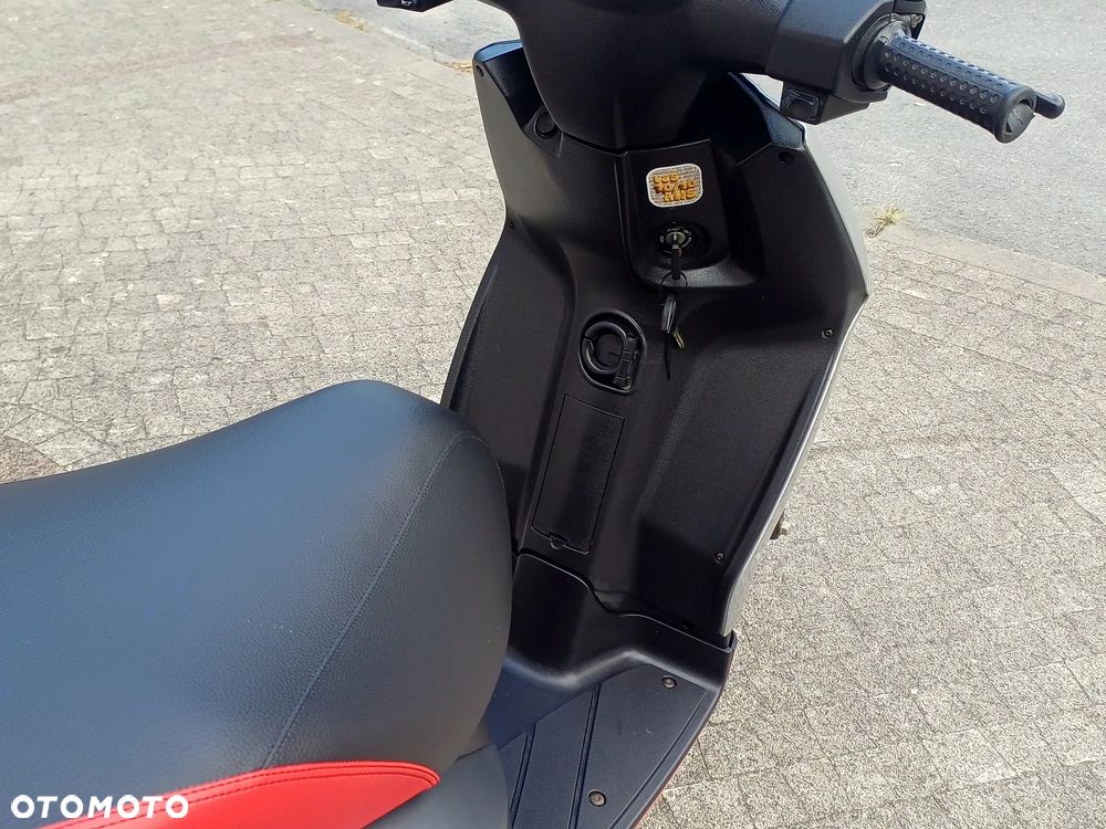 Aprilia SR - 21