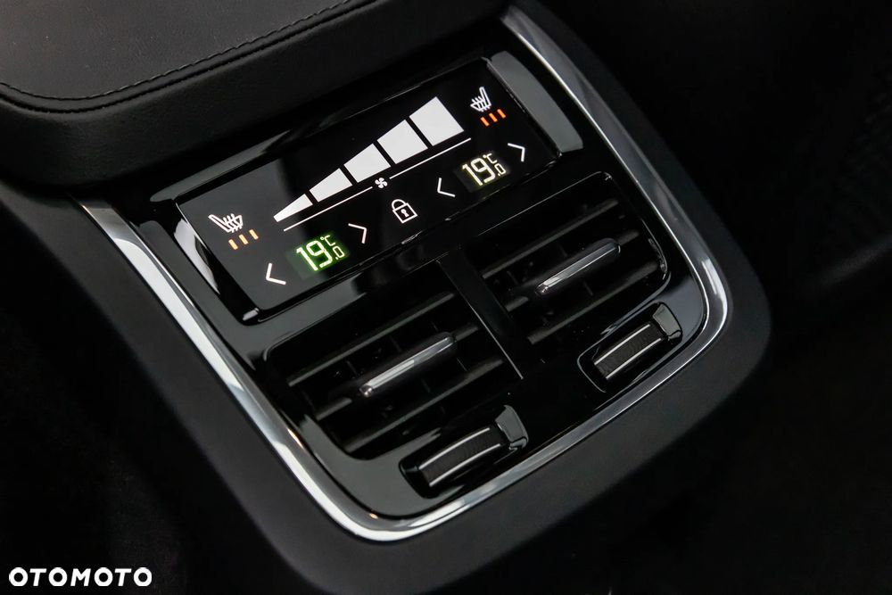 Volvo V90 Cross Country B4 D AWD Ultimate - 28