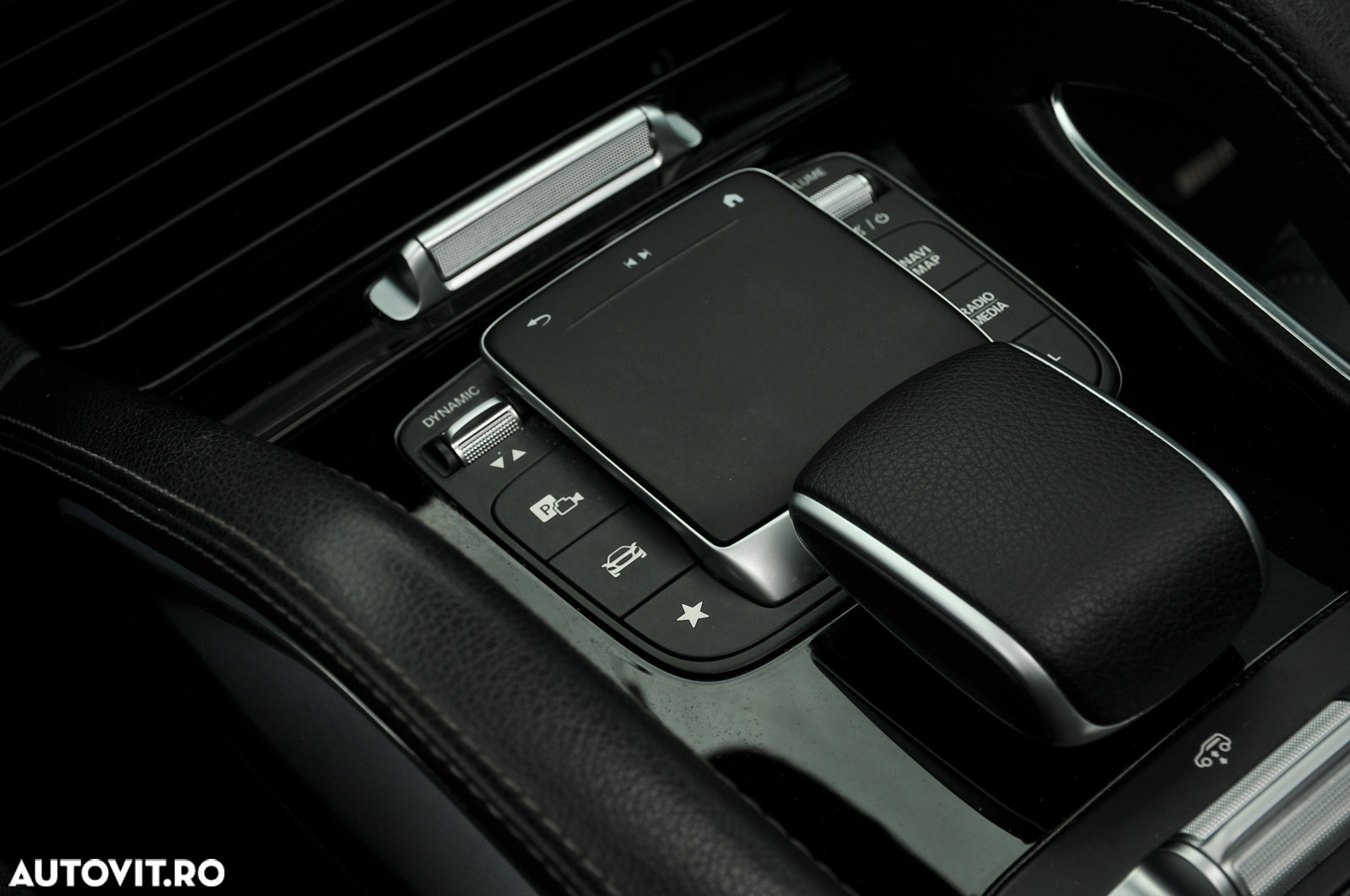 Mercedes-Benz GLE - 11