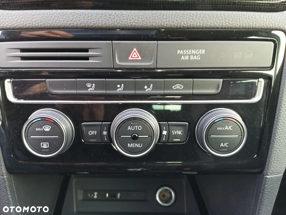 Volkswagen Golf Sportsvan SV 1.5 TSI ACT Comfortline DSG - 23