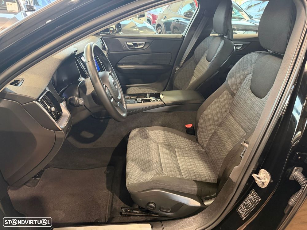 Volvo V60 2.0 T6 AWD TE Core - 12