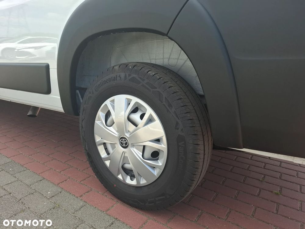 Toyota Proace Max - 24