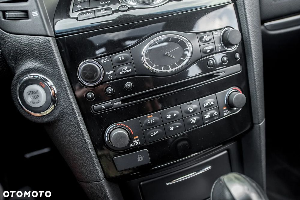 Infiniti QX70 3.7 S Premium - 31