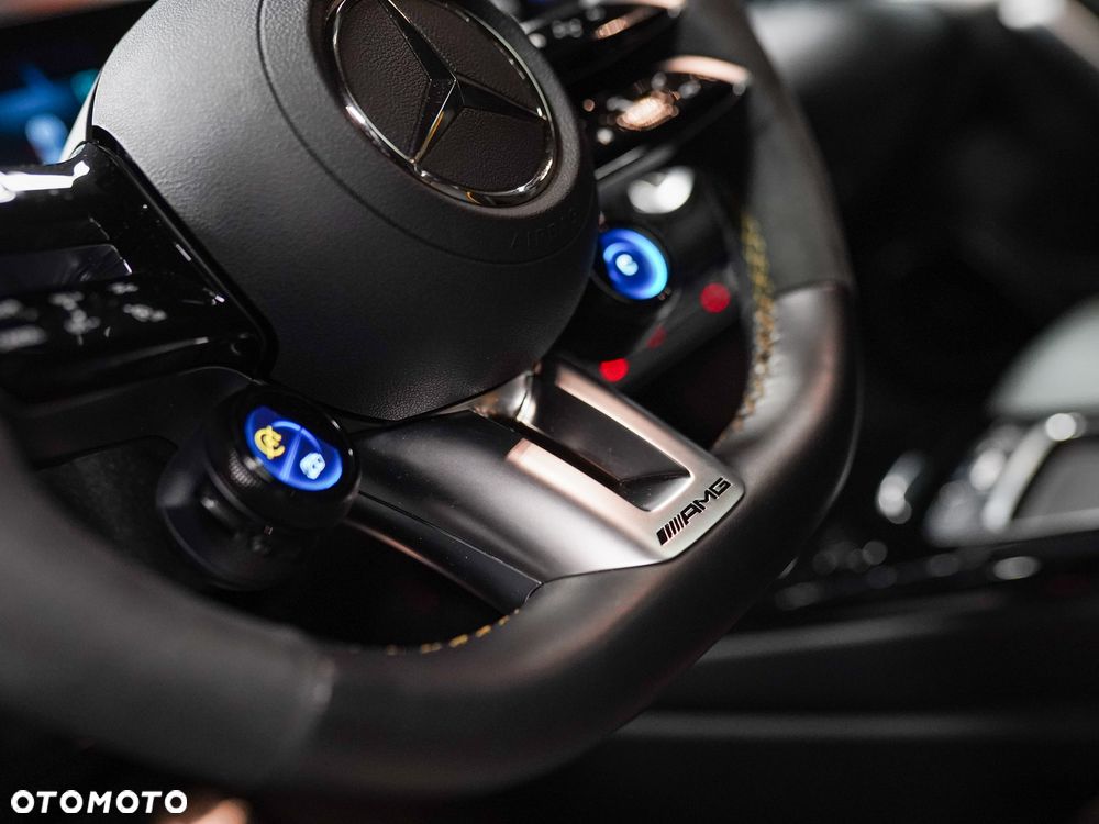 Mercedes-Benz CLA AMG 45 S 4-Matic+ 8G-DCT - 22