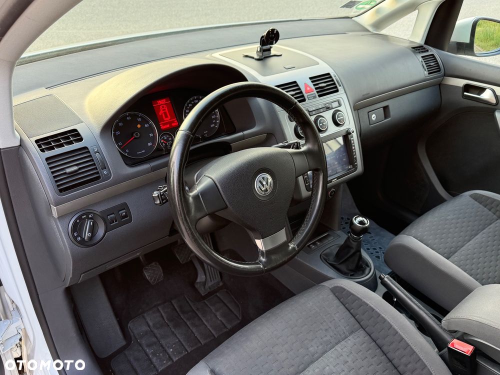 Volkswagen Touran 1.4 TSI Life - 17