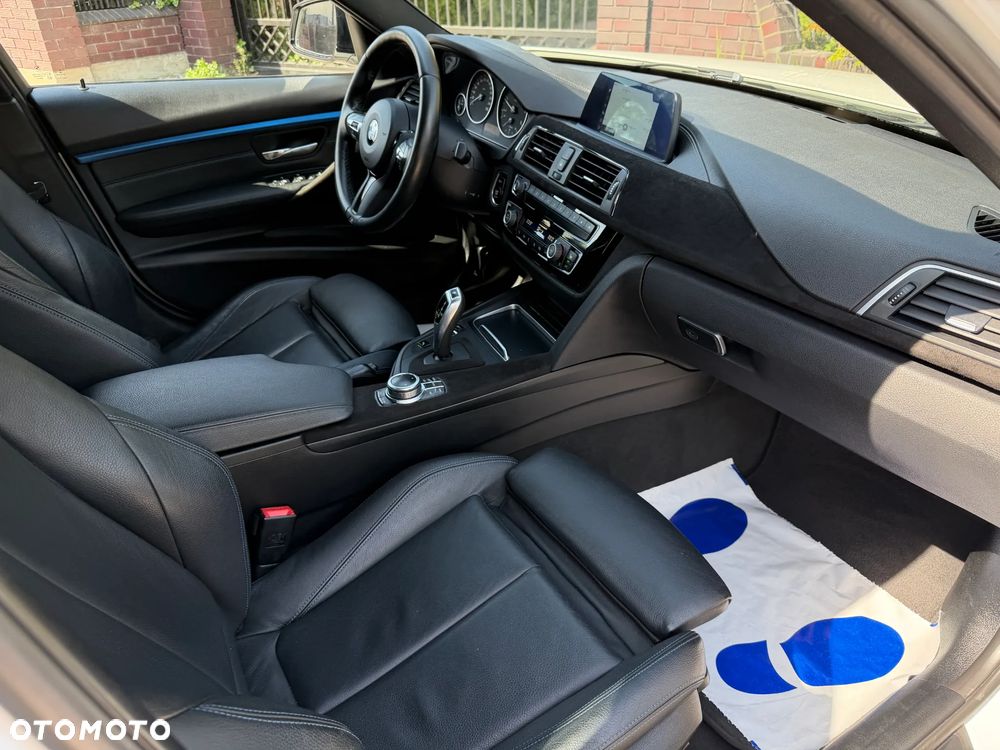 BMW Seria 3 320d xDrive M Sport - 13