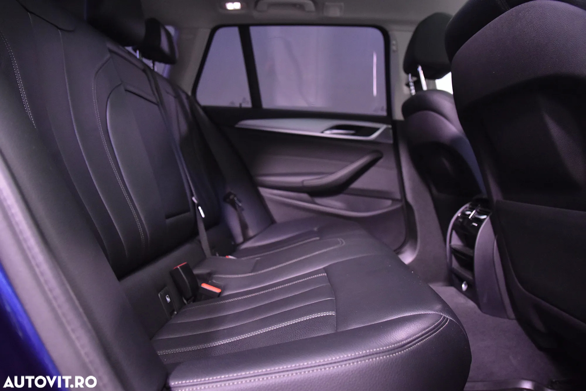 BMW Seria 5 530d xDrive AT - 12