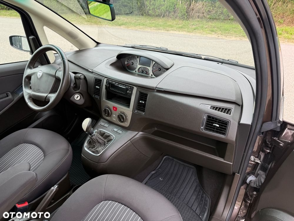Lancia Musa 1.4 16V Platino S&S - 25