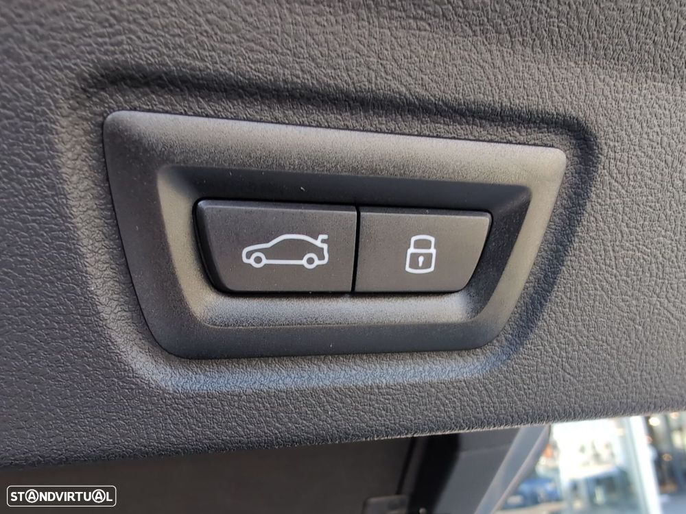 BMW i4 eDrive40 - 21