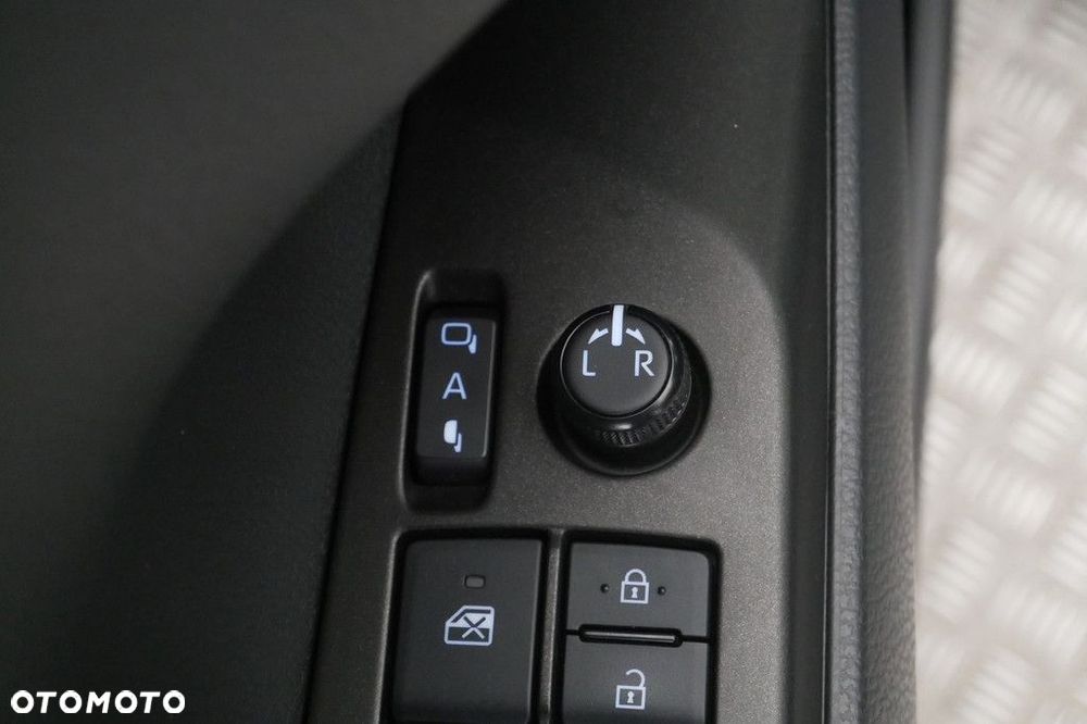 Toyota Camry 2.5 Hybrid Comfort CVT - 29
