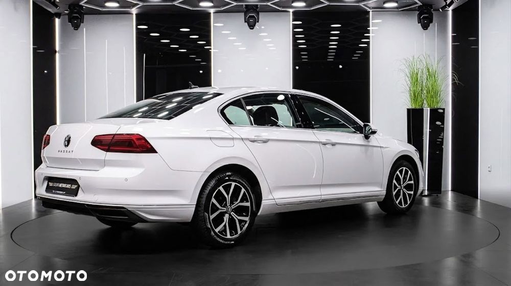 Volkswagen Passat 1.5 TSI EVO Elegance DSG - 6