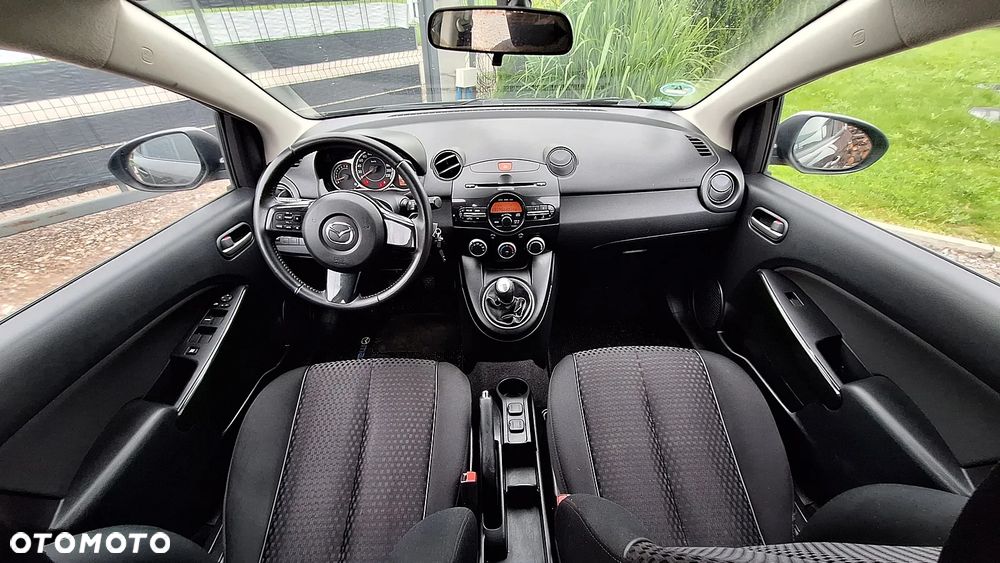 Mazda 2 - 7