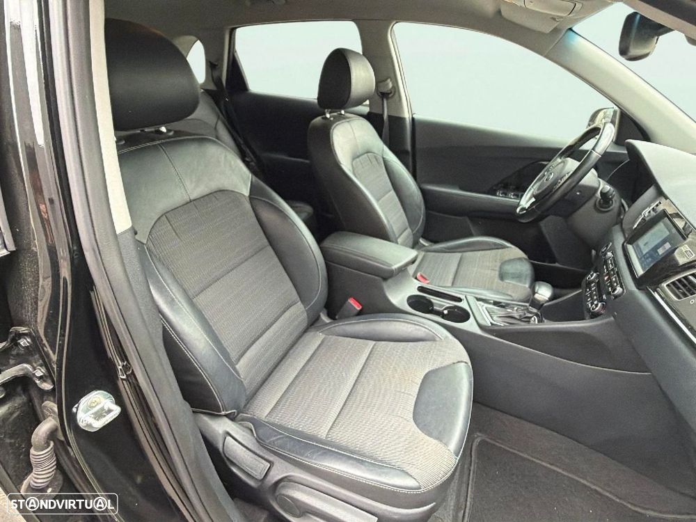 Kia Niro 1.6 GDi HEV Urban - 16