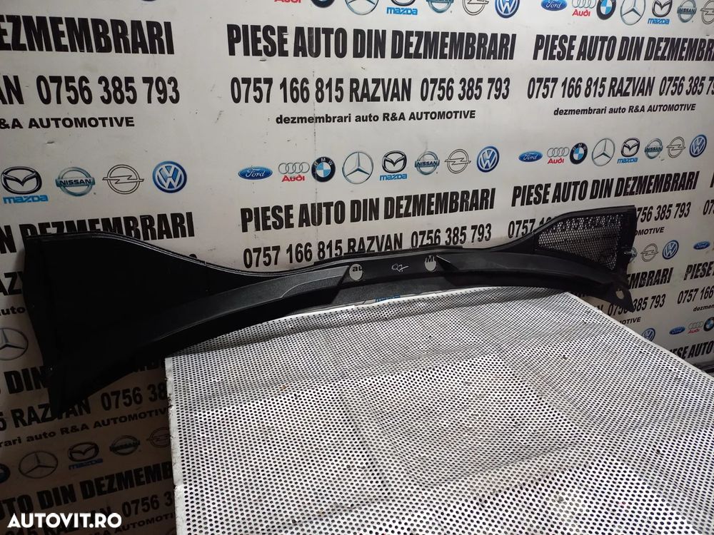 Grila Stergatoare Audi Q7 4L 2006-2007-2008-2009-2010-2011-2012-2013-2014-2015 - Dezmembrari Arad - 3
