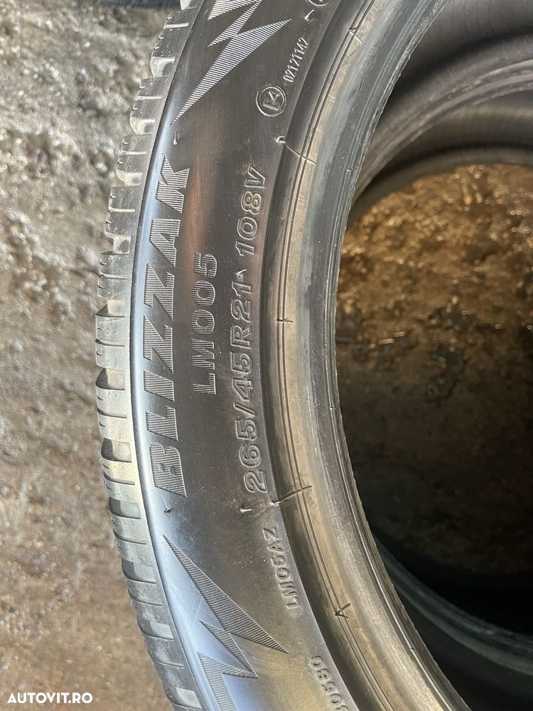 265/45 R21 Bridgestone Blizzak LM005 Dot 4523 - 5