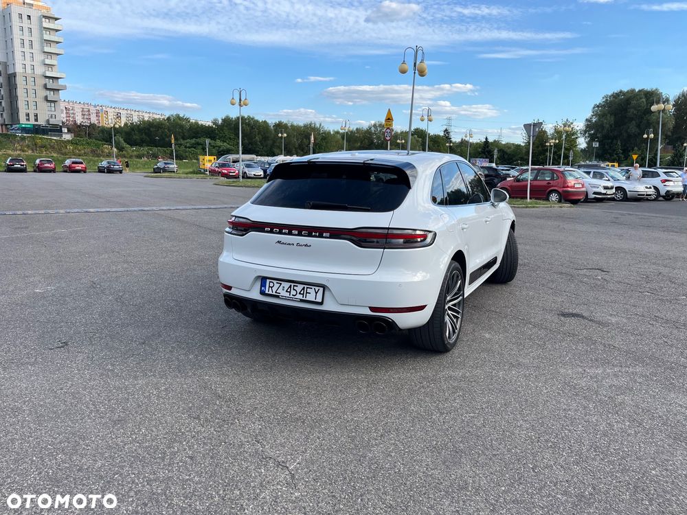 Porsche Macan Turbo - 15