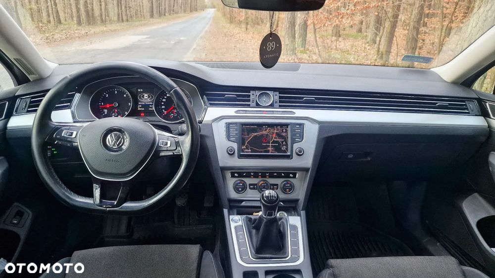 Volkswagen Passat 2.0 TDI BMT Comfortline - 9