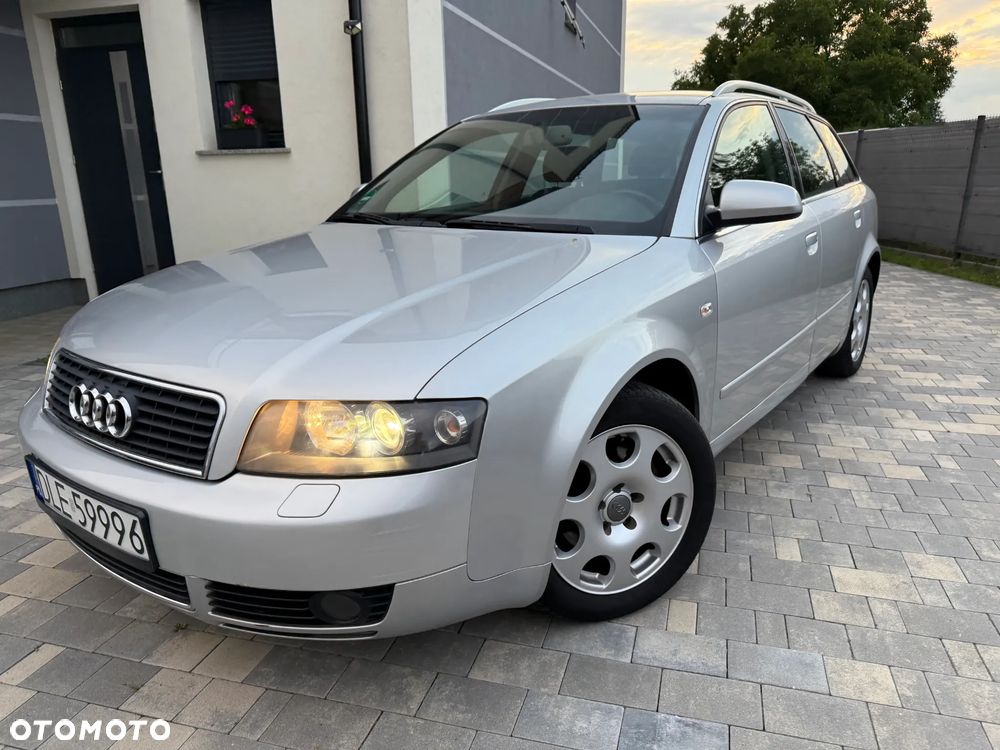 Audi A4 Avant - 1
