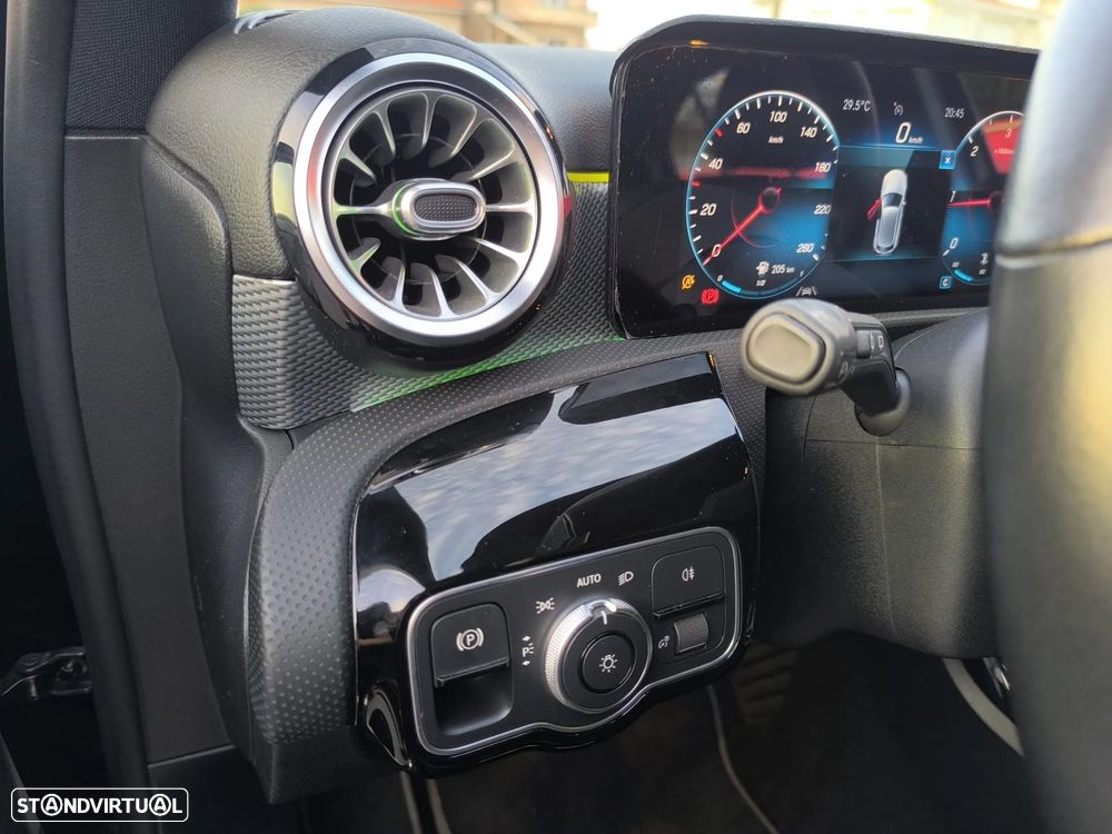 Mercedes-Benz A 180 d Progressive - 37