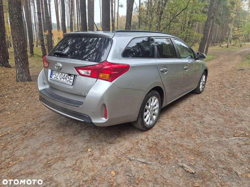 Toyota Auris 1.33 Dual-VVT-i Cool - 5
