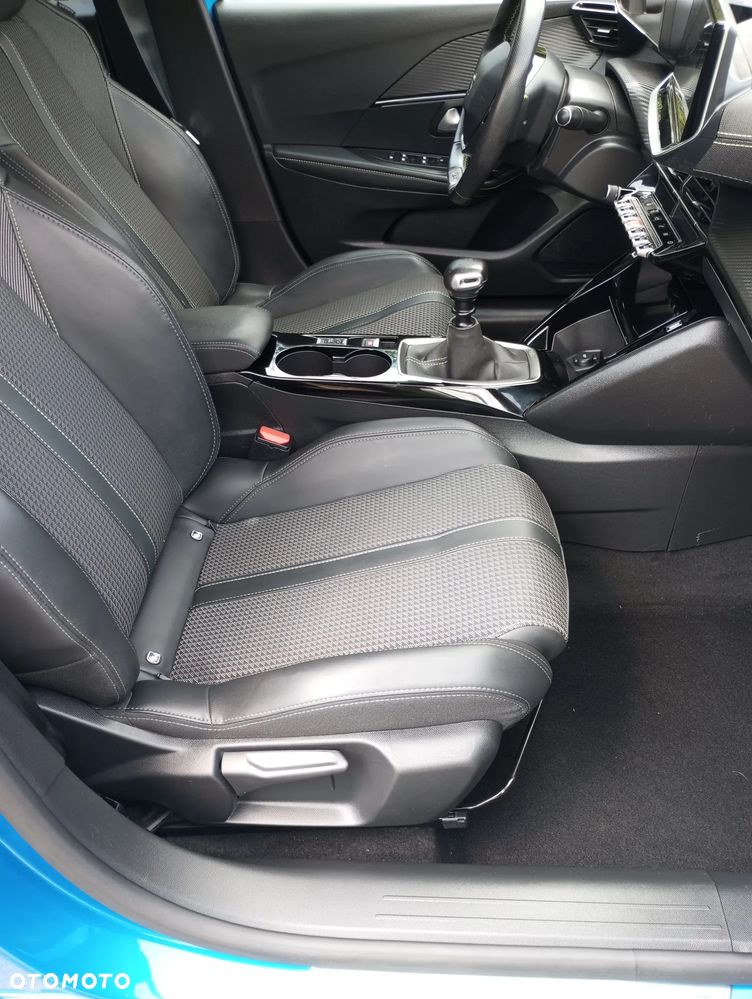 Peugeot 208 1.2 PureTech GT Line S&S - 26