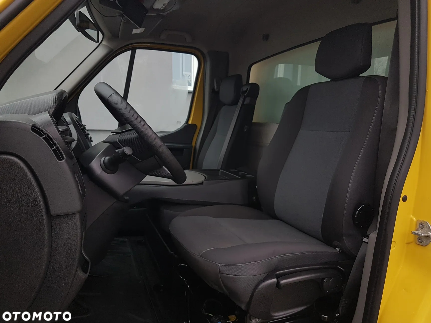 Renault MASTER KONTENER 8EP 4,21x2,23x2,22 KLIMA KRAJOWY MANUAL  6-BIEGÓW - 38