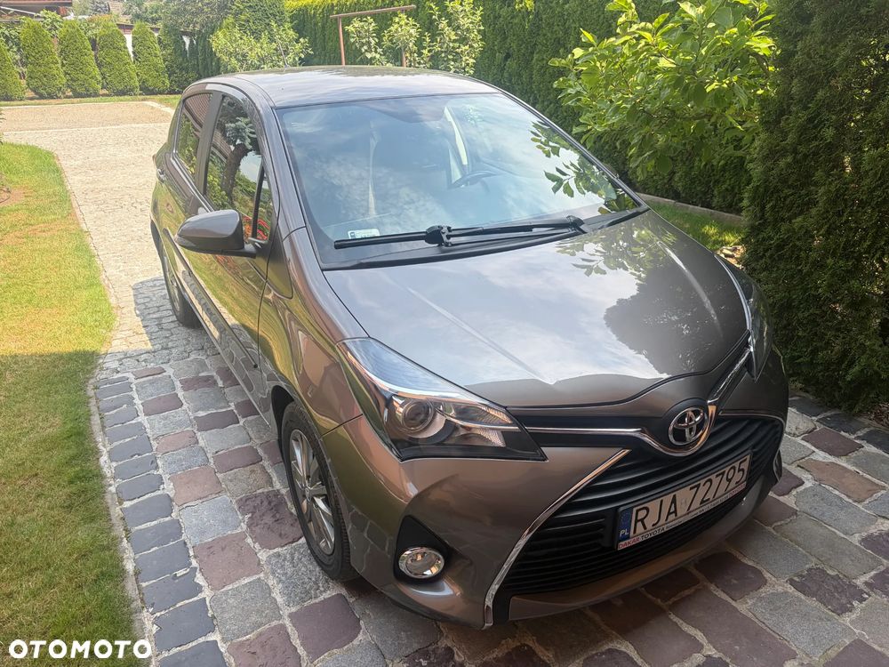 Toyota Yaris 1.33 Premium - 1
