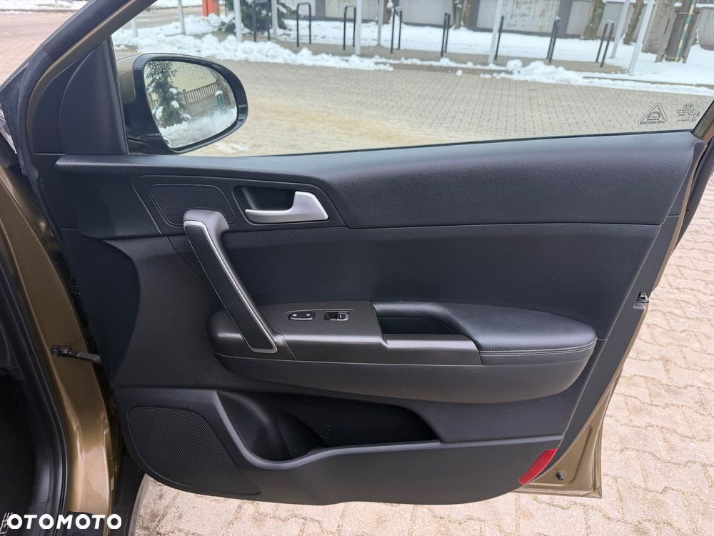 Kia Sportage 2,0 CRDI 2WD ISG Spirit - 13