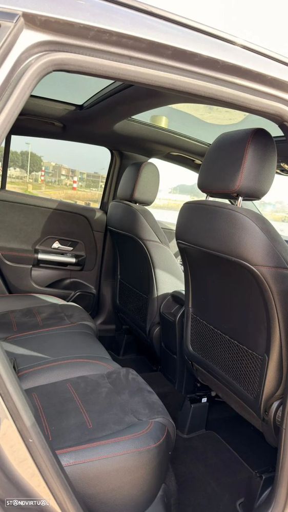 Mercedes-Benz GLA 180 d AMG Line - 11