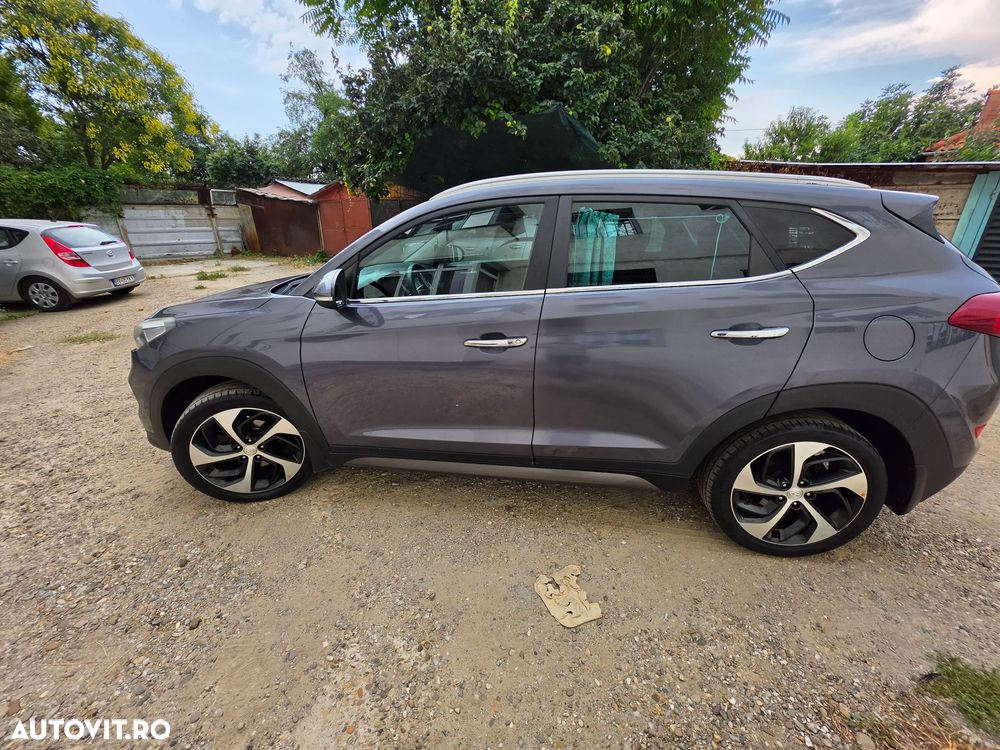 Hyundai Tucson 1.6 T-GDi 4WD 6MT Style - 11