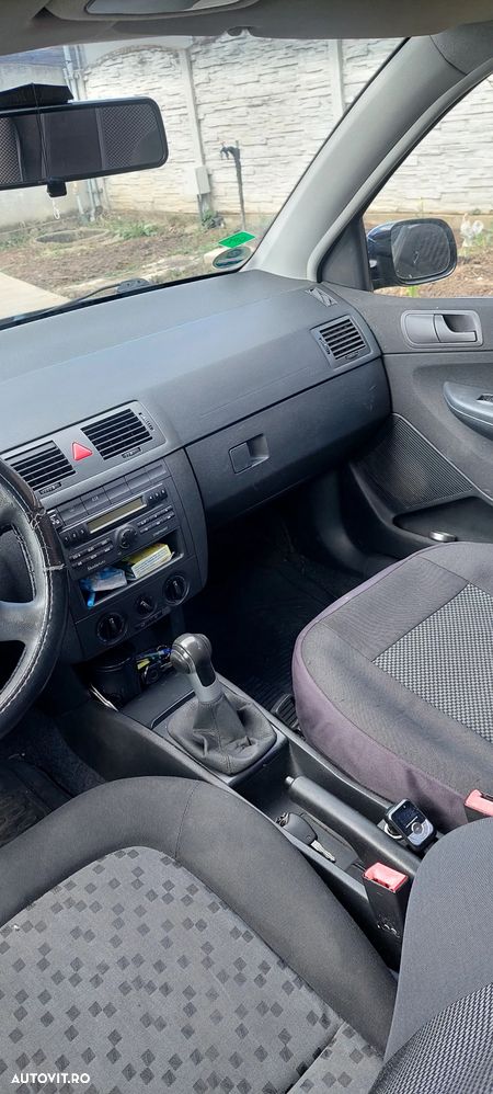 Skoda Fabia - 4