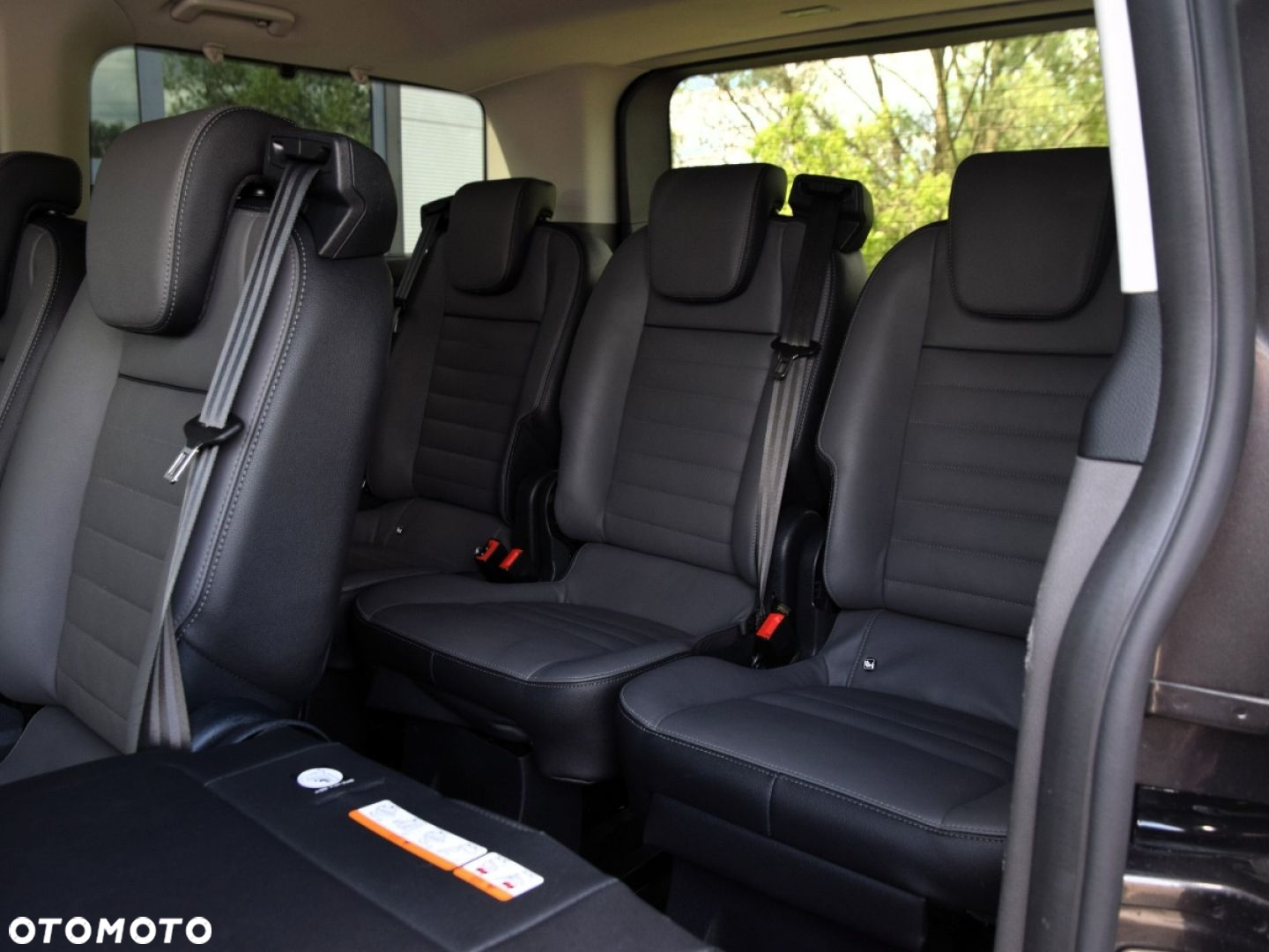 Ford Tourneo Custom - 8