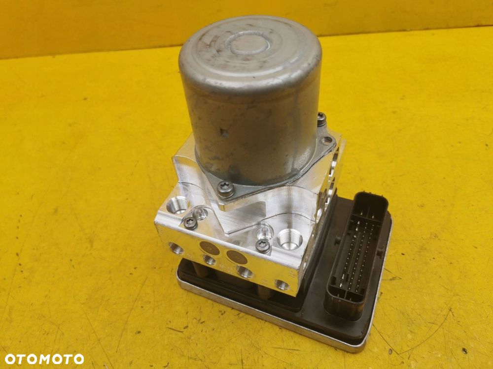 Mercedes-Benz C W205 POMPA ABS A2059005048 - 2