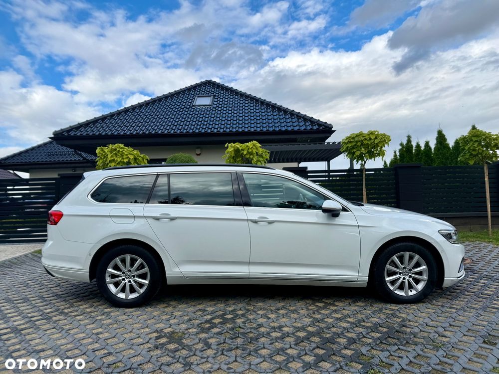 Volkswagen Passat 2.0 TDI (BlueMotion Technology) DSG Highline - 24