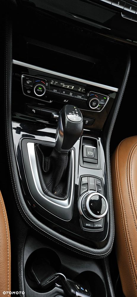 BMW Seria 2 218d Sport-Aut Luxury Line - 17