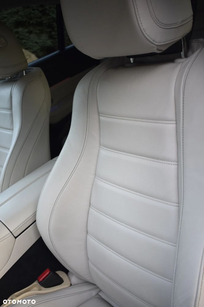 Mercedes-Benz GLE 350 d 4-Matic - 27