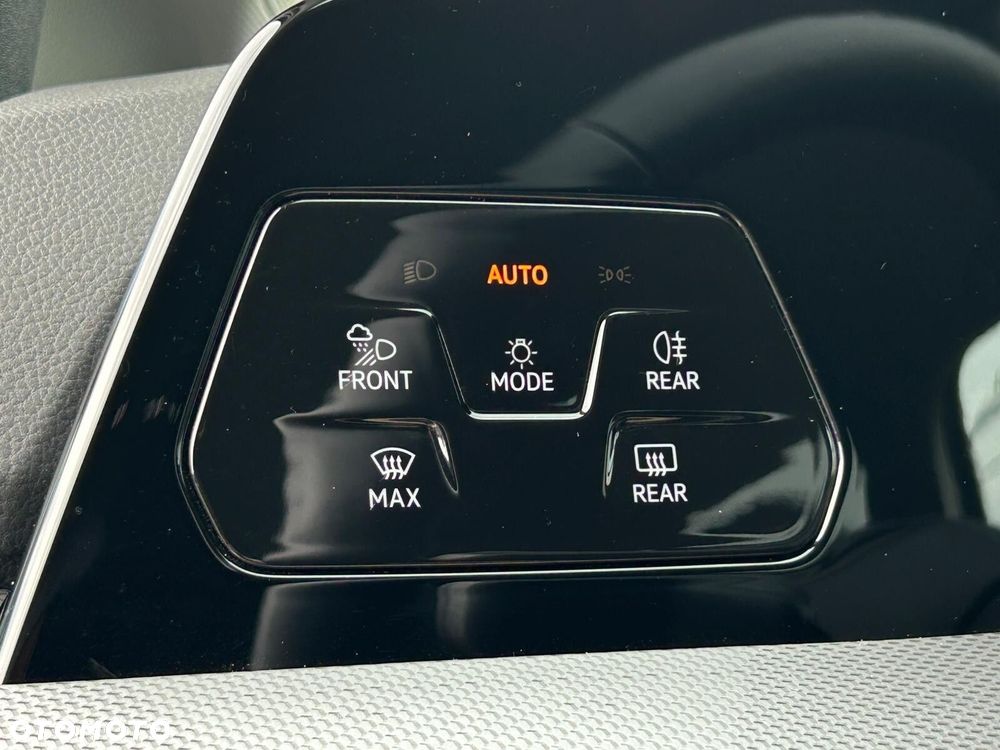 Volkswagen Golf 1.5 eTSI mHEV Style DSG - 21