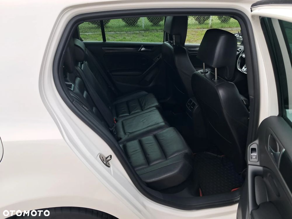 Volkswagen Golf 2.0 GTI DSG - 20