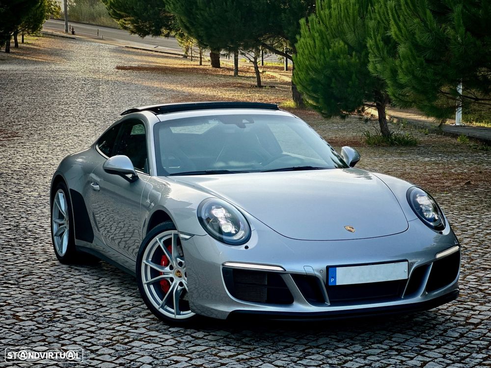 Porsche 911 (991) Carrera GTS - 4