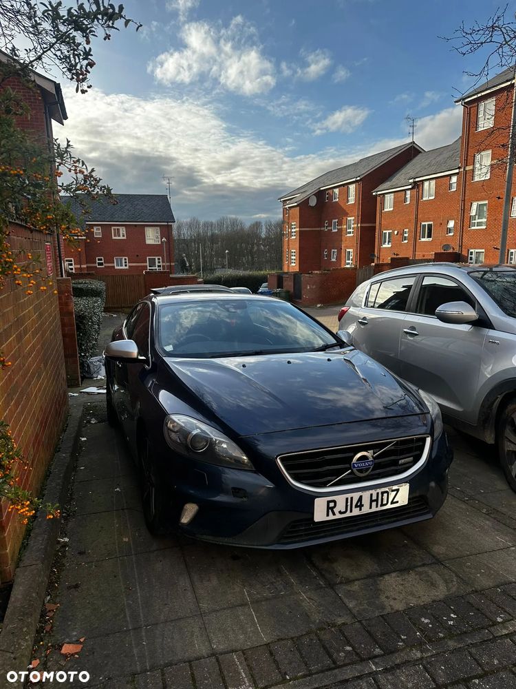 V40 r-design 1.6 Diesel wszystkie części potrzebujesz czegoś dzwoń 2015rok - 6