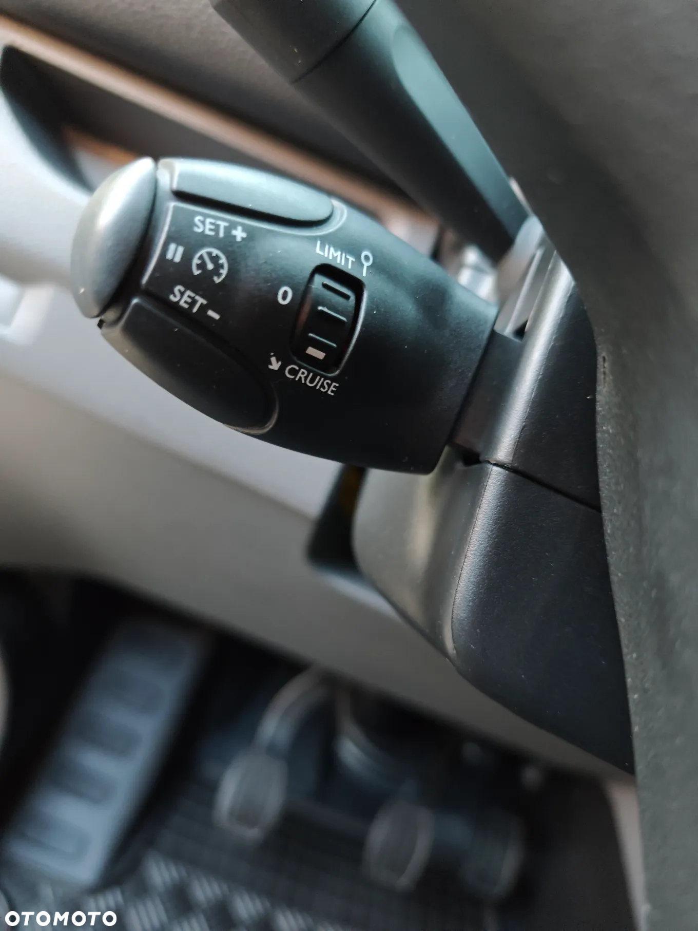 Opel Vivarto - 16
