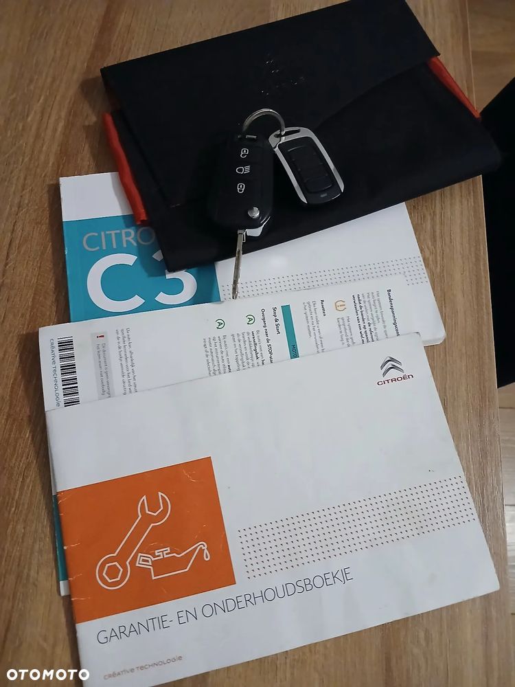 Citroën C3 1.2 PureTech Shine - 6