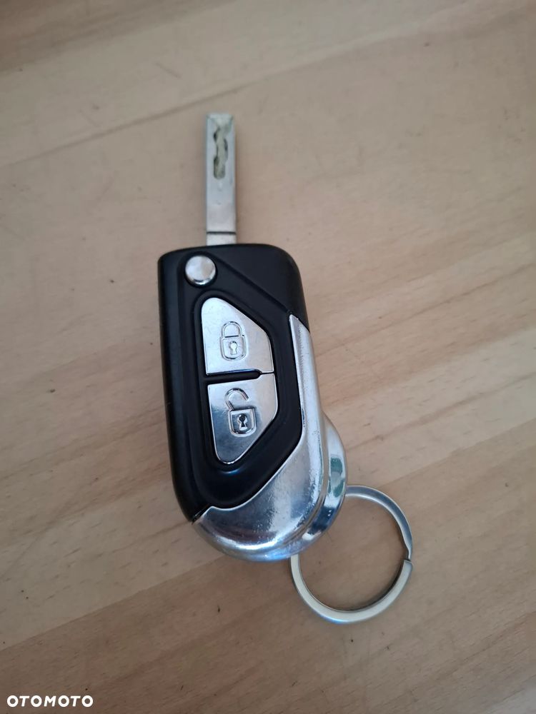 Citroën DS3 1.6 e-HDi SoChic - 29
