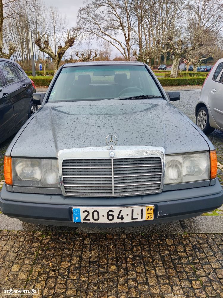 Mercedes-Benz W124 (1984-1997) 300 TD - 3