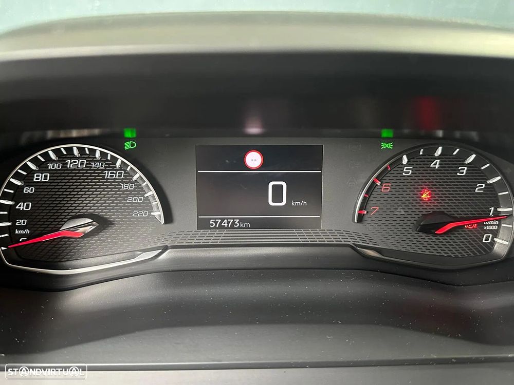Peugeot 2008 1.2 PureTech Allure - 8