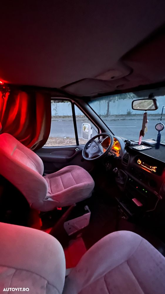 Mercedes-Benz Sprinter - 6