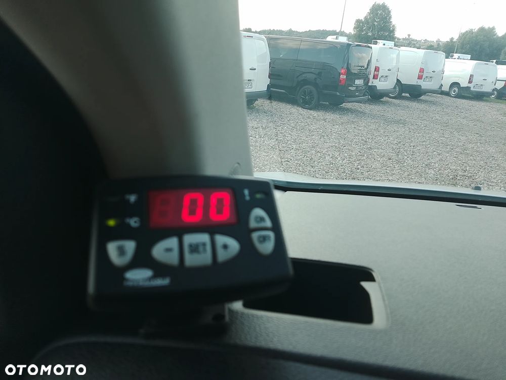Toyota Proace Verso L2 Expert Scudo Jumpy Vivaro Maxi Izoterma Chłodnia Mroźnia minus 20st 220V dwie komory mobilna ściana 3os 2Eupal - 30